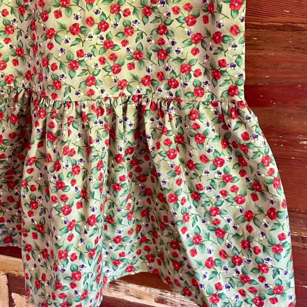 Handmade Sleeveless Floral Top, Flared Ruffle Hem / Peplum, Floral with Violets